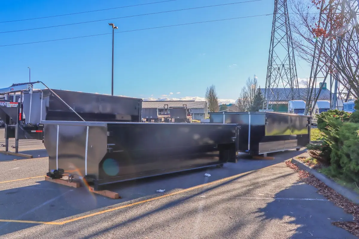 Professional dumpster rental and junk removal service in Palm Springs